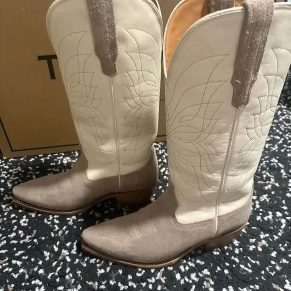 Tecovas Annie Monarch size 7.5 - Picture 4 of 6
